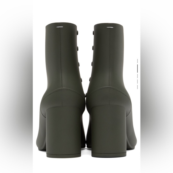 Margiela Rubber Tabi boots - Picture 2 of 5